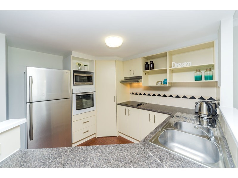 240/125 Hansford Road, Coombabah QLD 4216