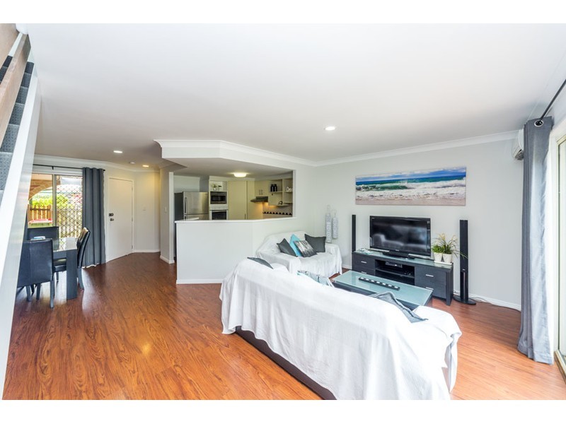 240/125 Hansford Road, Coombabah QLD 4216