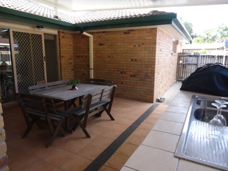 12 Floyd Court, Parkwood QLD 4214