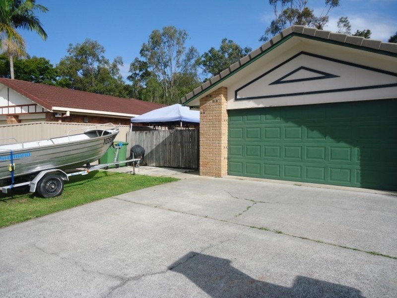 12 Floyd Court, Parkwood QLD 4214