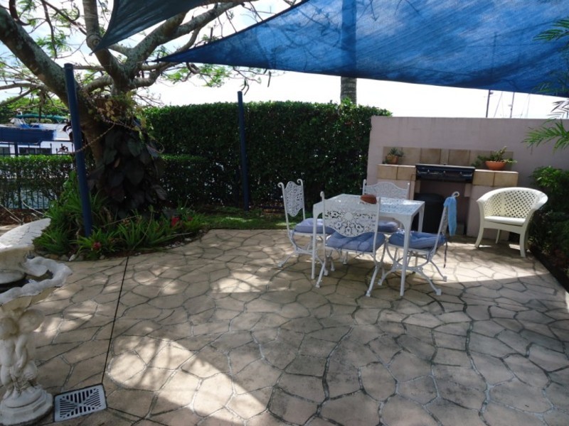 26 John Lund Drive, Hope Island QLD 4212