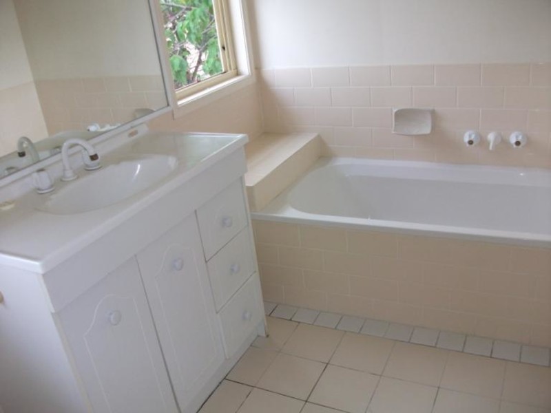 10/62 Brown Street, Labrador QLD 4215