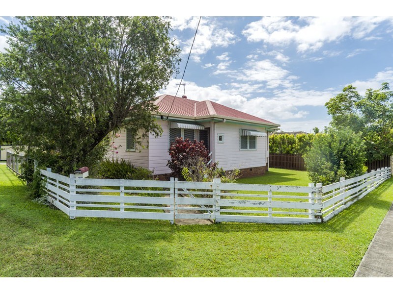 38 Turpin Road, Labrador QLD 4215