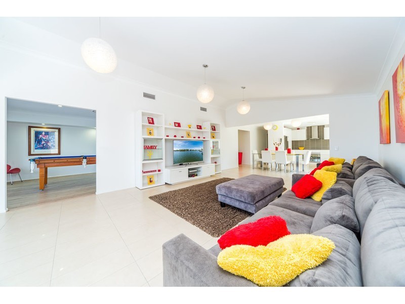 126 Lae Drive, Runaway Bay QLD 4216