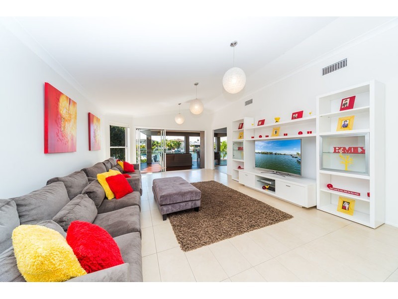 126 Lae Drive, Runaway Bay QLD 4216