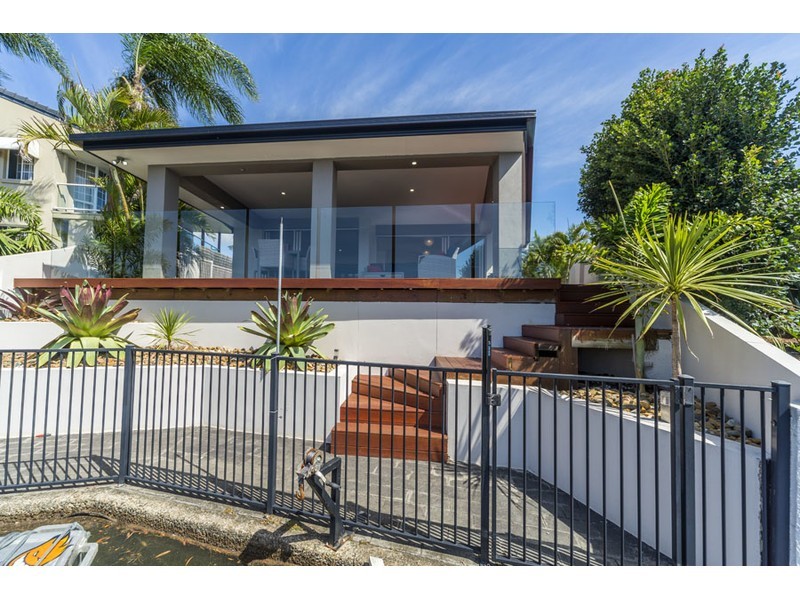 126 Lae Drive, Runaway Bay QLD 4216