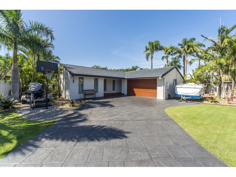 126 Lae Drive, Runaway Bay QLD 4216