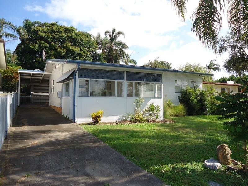 26 Heydon Avenue, Labrador QLD 4215