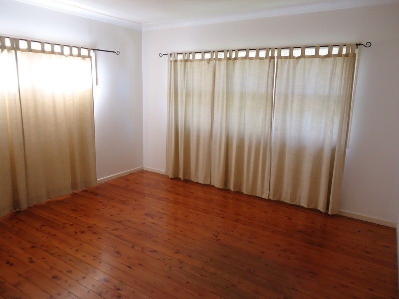 26 Heydon Avenue, Labrador QLD 4215