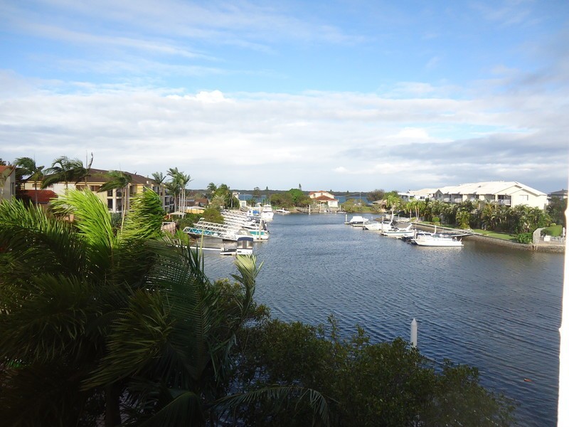 15/89 Bayview Street, Runaway Bay QLD 4216