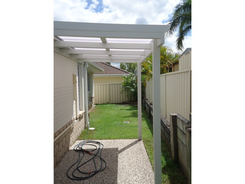 4 Leighanne Crescent, Arundel QLD 4214