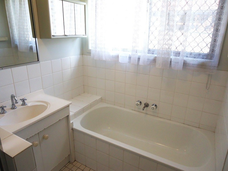 1/220 Olsen Avenue, Arundel QLD 4214