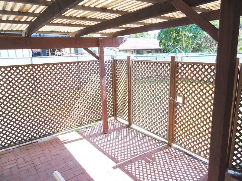 1/220 Olsen Avenue, Arundel QLD 4214