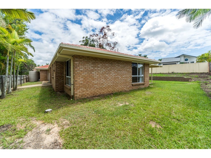 35 Clubhouse Drive, Arundel QLD 4214