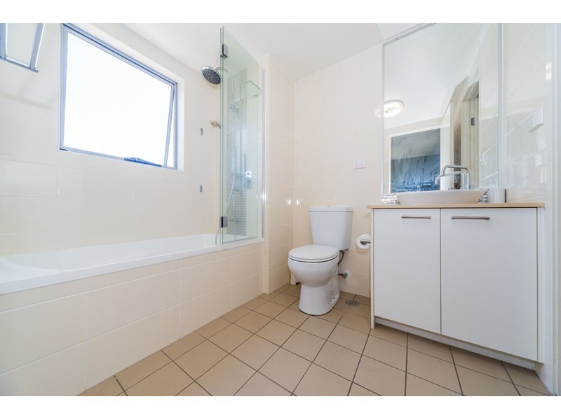 2501/111 Lindfield Road, Helensvale QLD 4212