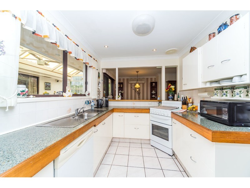 4/31 Thrush Avenue, Paradise Point QLD 4216