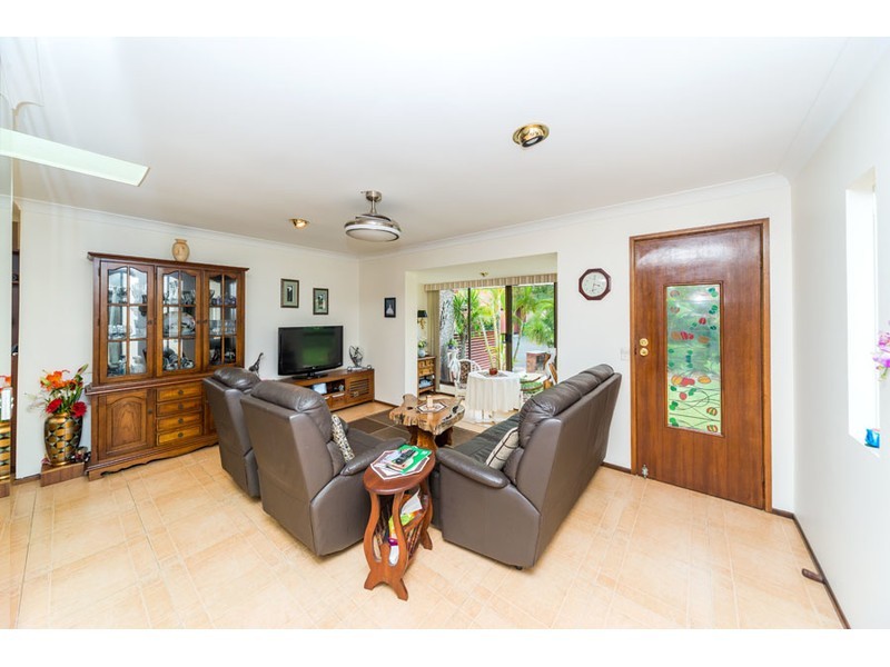 4/31 Thrush Avenue, Paradise Point QLD 4216