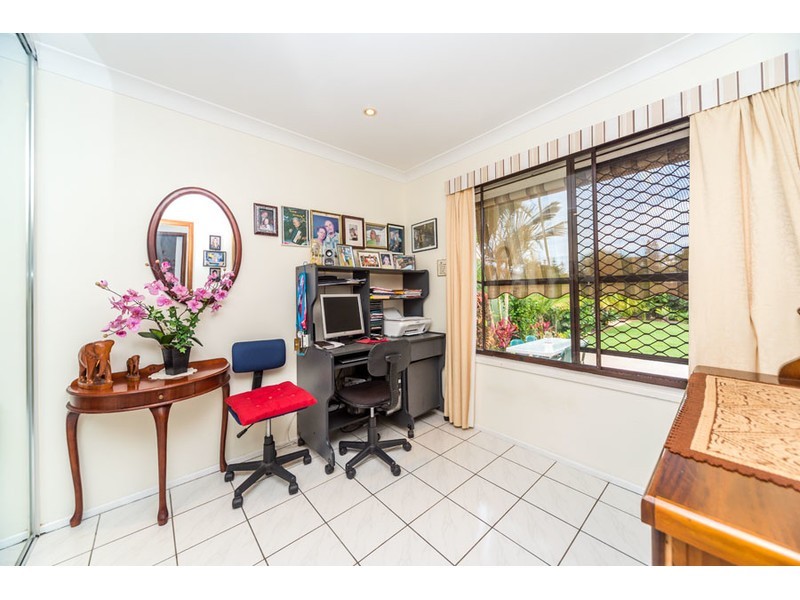 4/31 Thrush Avenue, Paradise Point QLD 4216