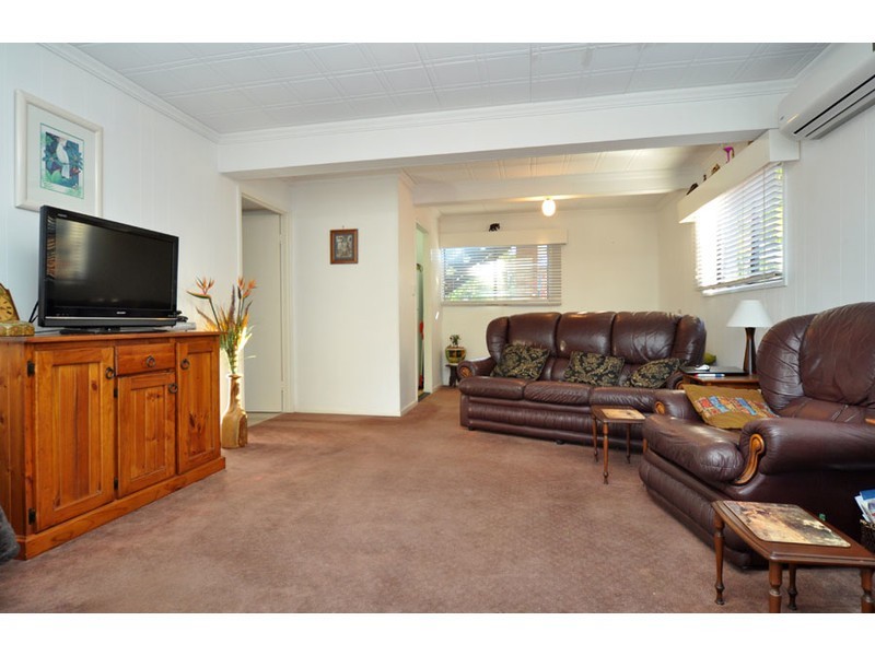 66 Hollywell Road, Biggera Waters QLD 4216