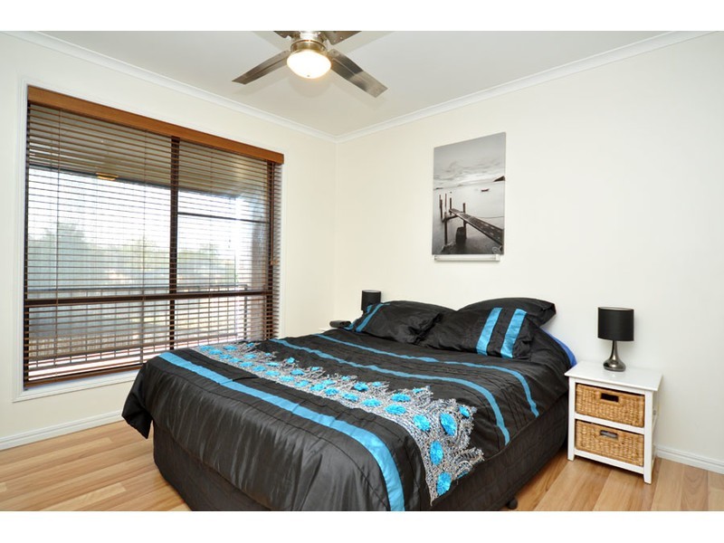 66 Hollywell Road, Biggera Waters QLD 4216