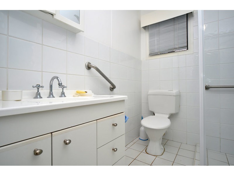 66 Hollywell Road, Biggera Waters QLD 4216