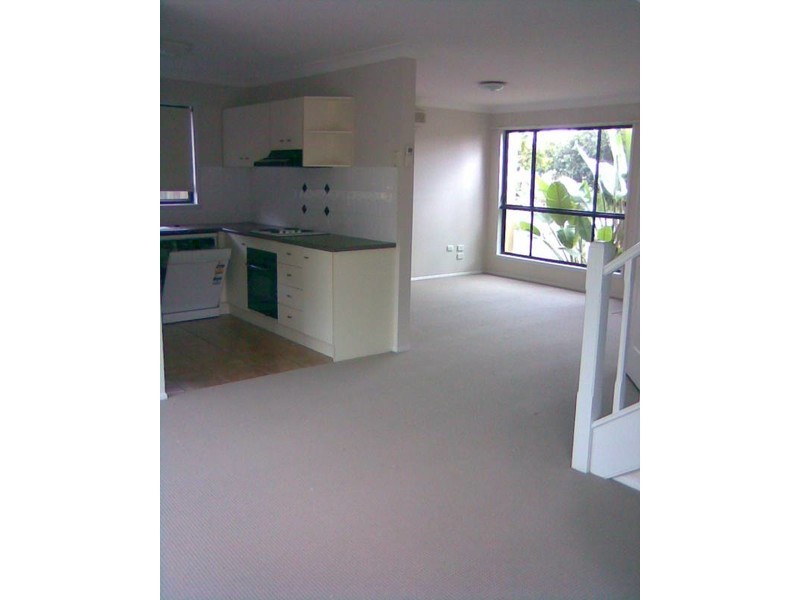 17 Serafina Drive, Helensvale QLD 4212