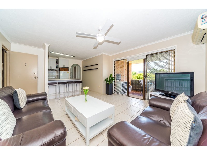 7/32 Imperial Parade, Labrador QLD 4215