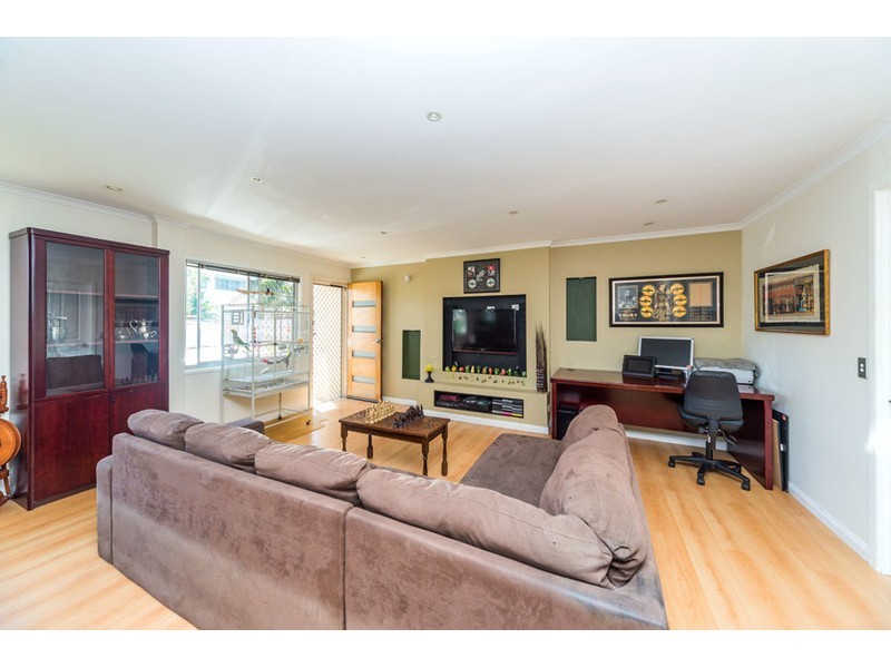 1/10 Cassia Street, Runaway Bay QLD 4216