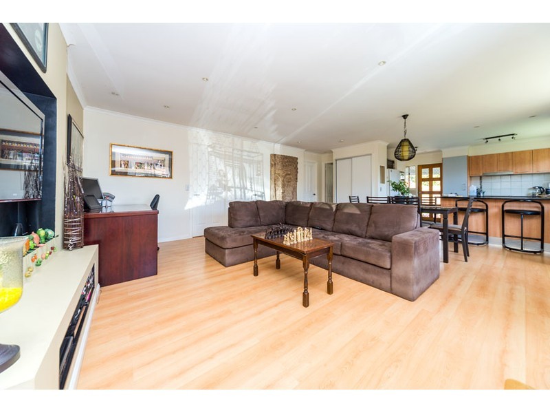 1/10 Cassia Street, Runaway Bay QLD 4216