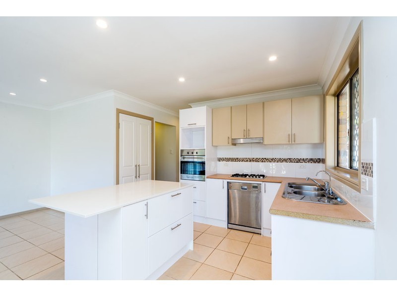 9 Matisse Court, Coombabah QLD 4216