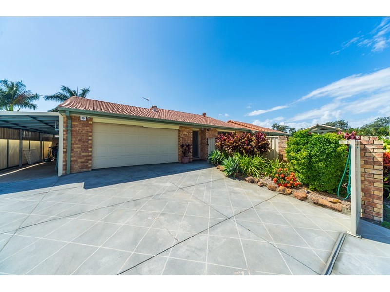 1 Waranga Way, Coombabah QLD 4216