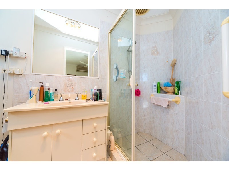 1 Waranga Way, Coombabah QLD 4216