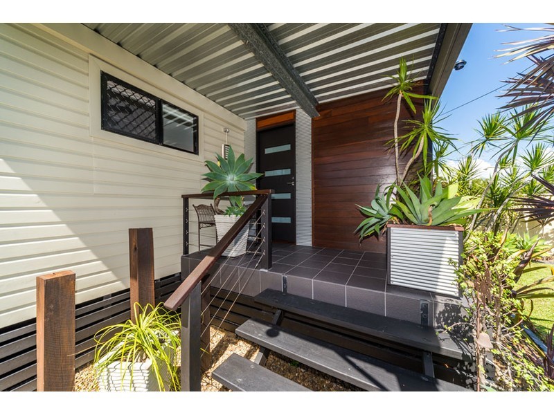 15 Jacaranda Avenue, Hollywell QLD 4216