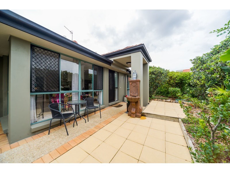 17/19 Santa Barbara Road, Hope Island QLD 4212