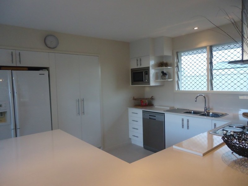 18 St Nicholas Street, Runaway Bay QLD 4216