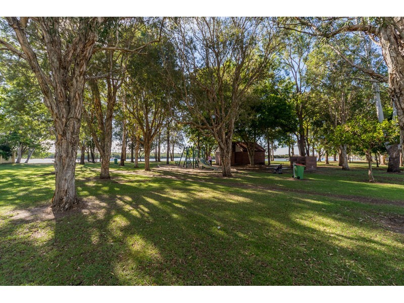 17 Tallara Street, Coombabah QLD 4216