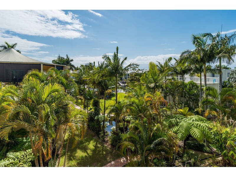 32/41A Broadwater Street, Runaway Bay QLD 4216