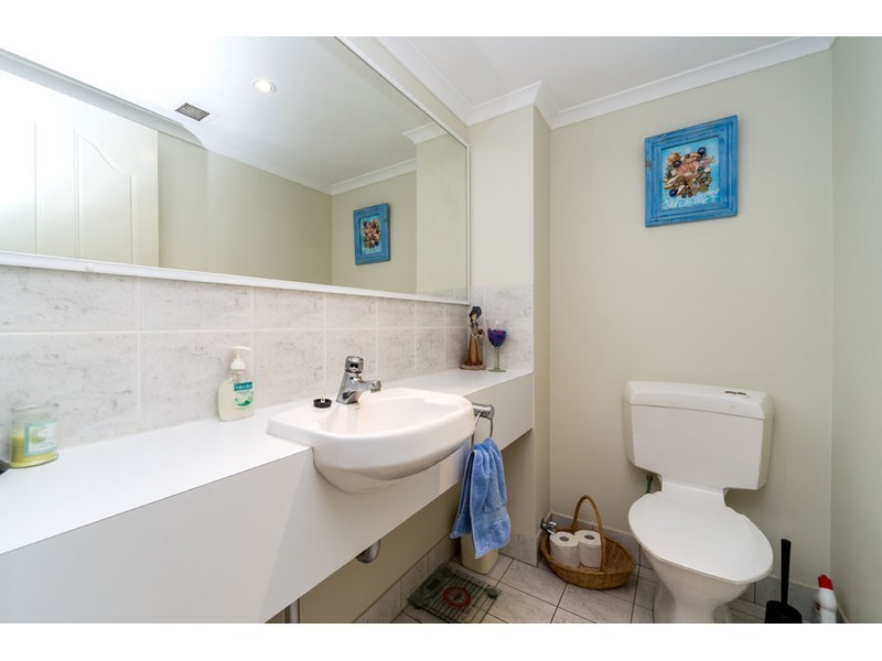 32/41A Broadwater Street, Runaway Bay QLD 4216