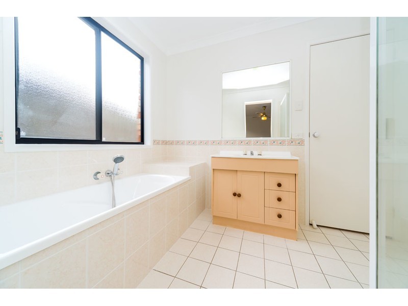 122 Sidney Nolan Drive, Coombabah QLD 4216