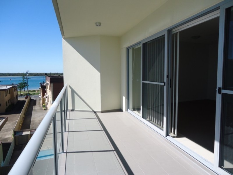 8/3 Brighton Street, Biggera Waters QLD 4216