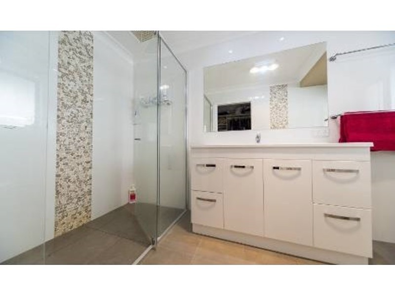 43 Melbourne Road, Arundel QLD 4214