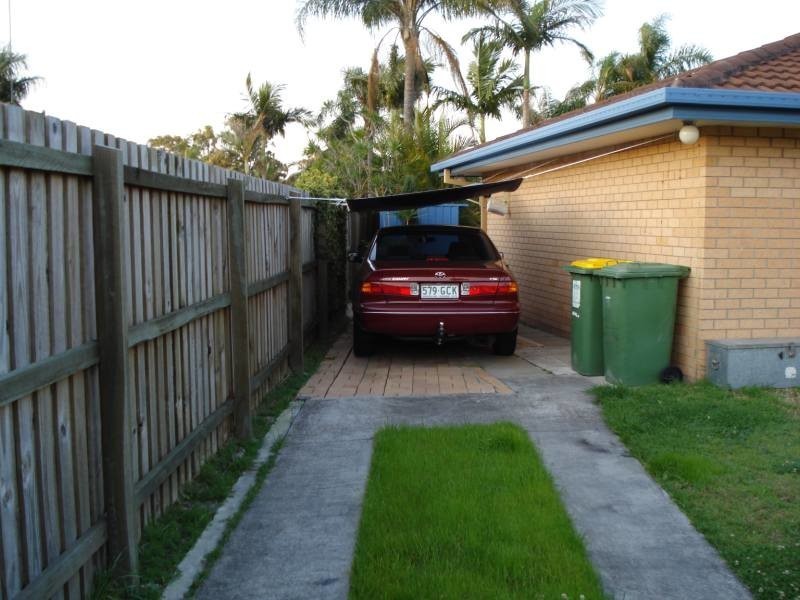 2/5 Elm Court, Labrador QLD 4215