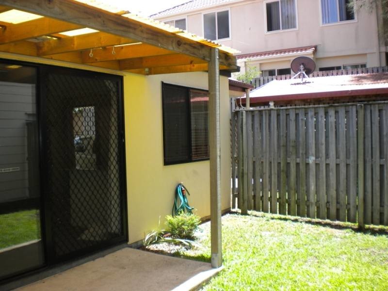 3/47 Harley Street, Labrador QLD 4215