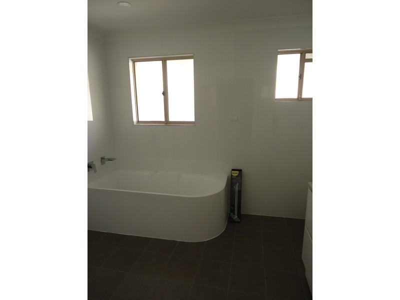 21 Alcott Court, Parkwood QLD 4214