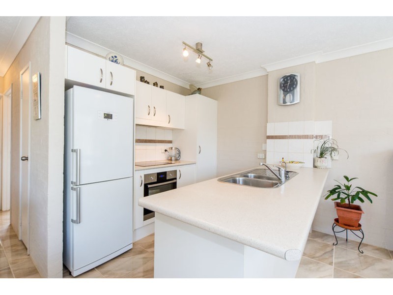 35/13 Brown Street, Labrador QLD 4215