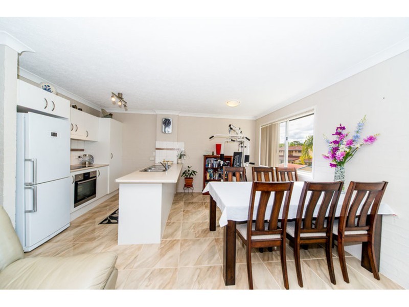 35/13 Brown Street, Labrador QLD 4215