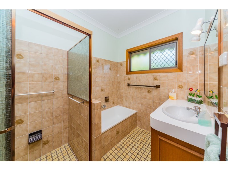 21 Cattleya Court, Hollywell QLD 4216