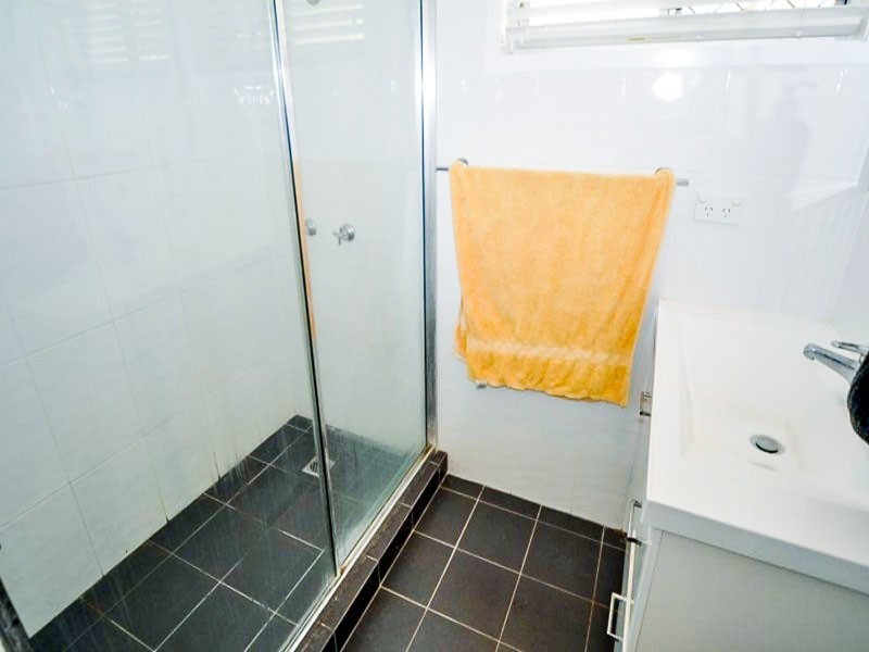 19 Nalkari Street, Coombabah QLD 4216