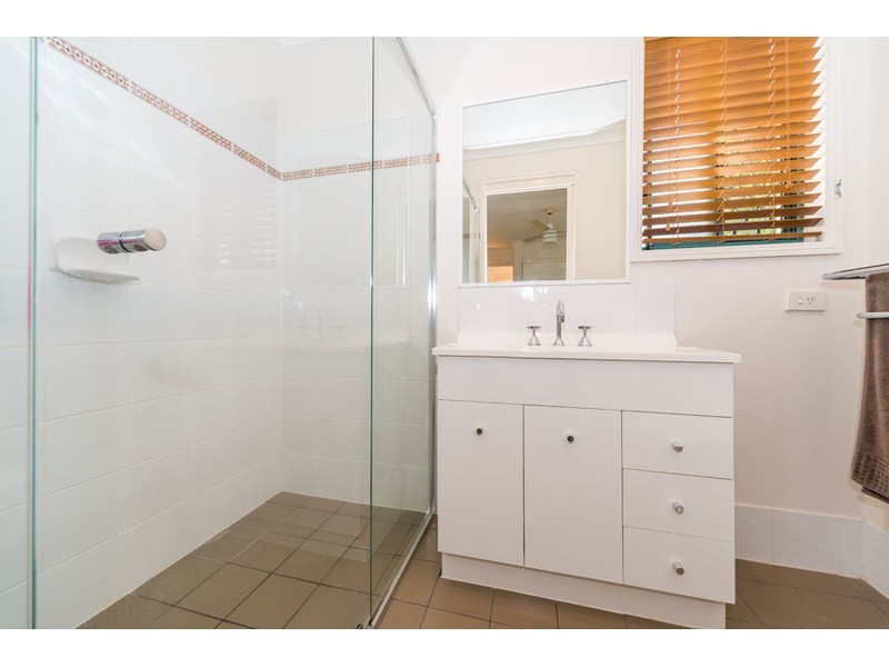 8/39-41 McMillan Street, Labrador QLD 4215