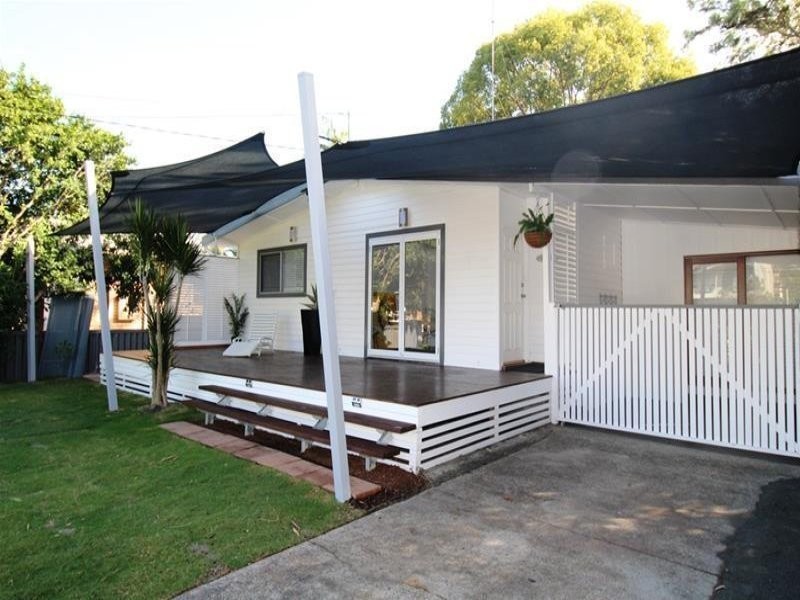 47 Victor Avenue, Paradise Point QLD 4216